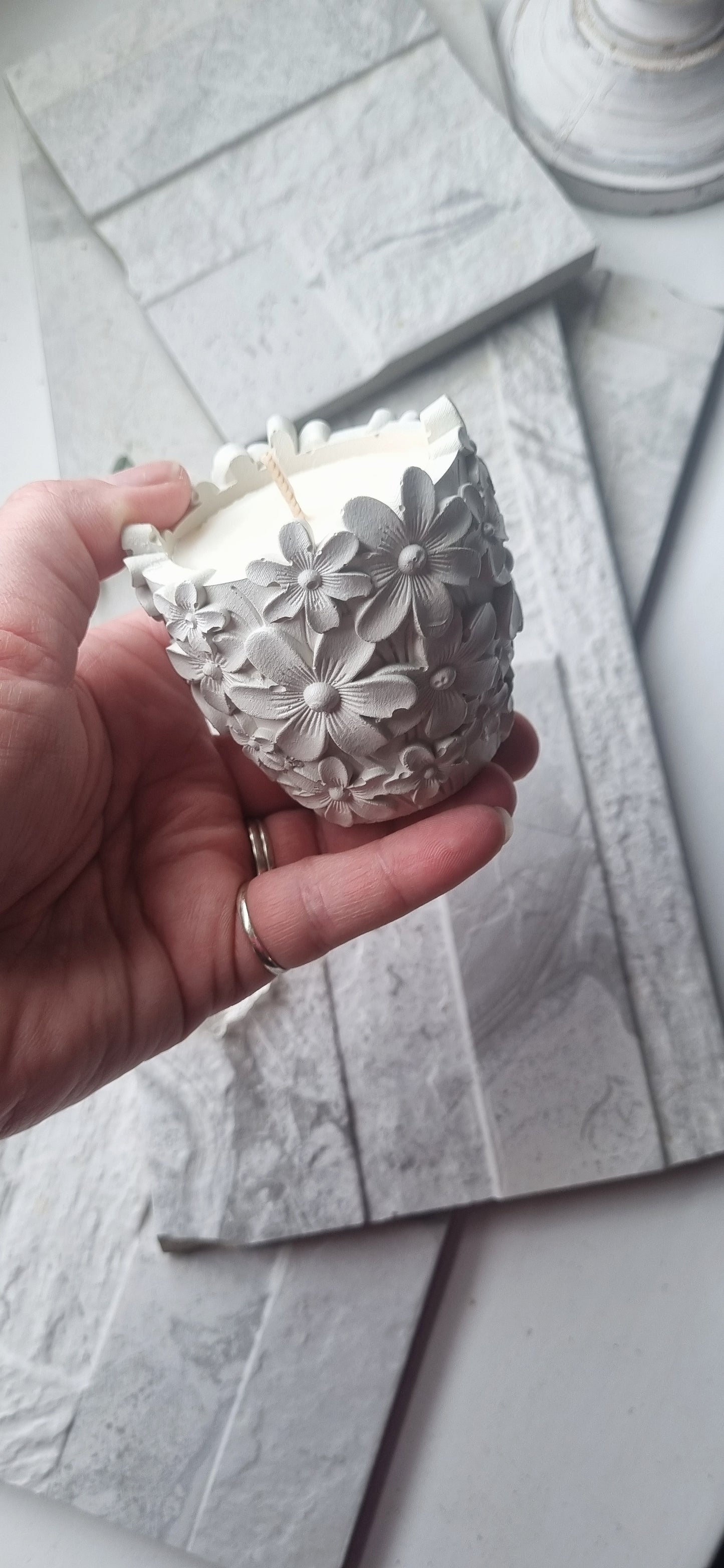 Daisy Candle