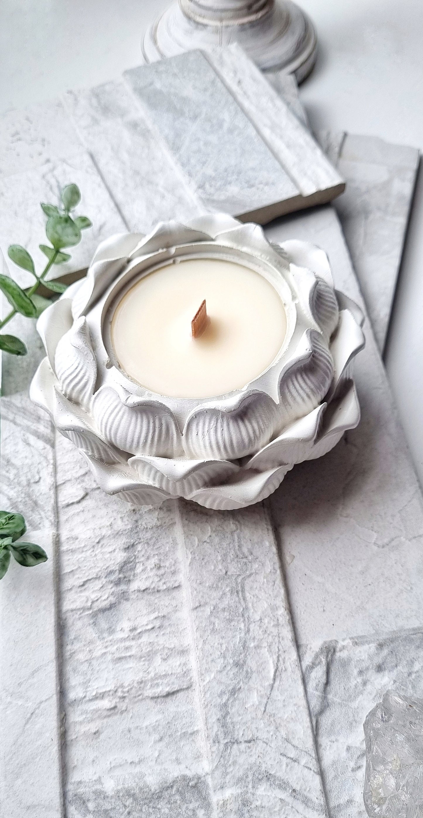 Lotus Candle