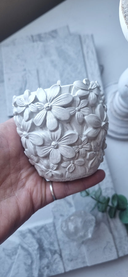 Daisy Candle