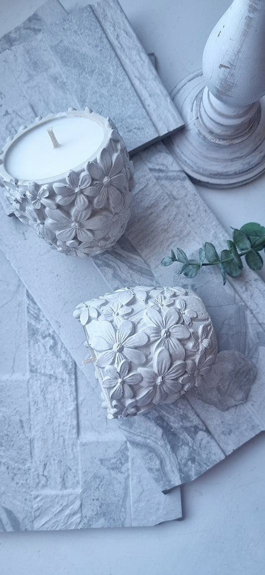 Daisy Candle