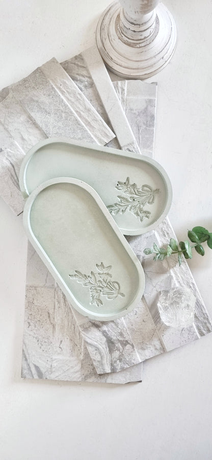 Leaf Imprint Oval Concrete tray